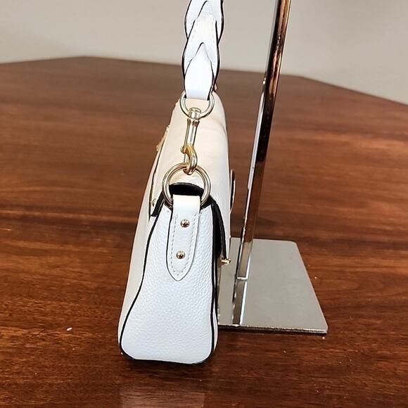 Coach Signature Canvas & White Leather Shoulder Bag – Gold Hardware.  Luxury - Picture 10 of 14